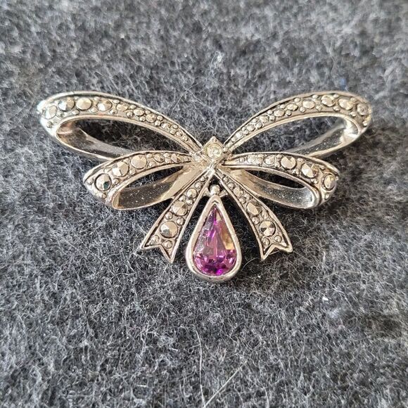 Vintage Signed Avon February Birthstone Marcasite Bow Brooch Pin Silver Tone - Picture 1 of 3